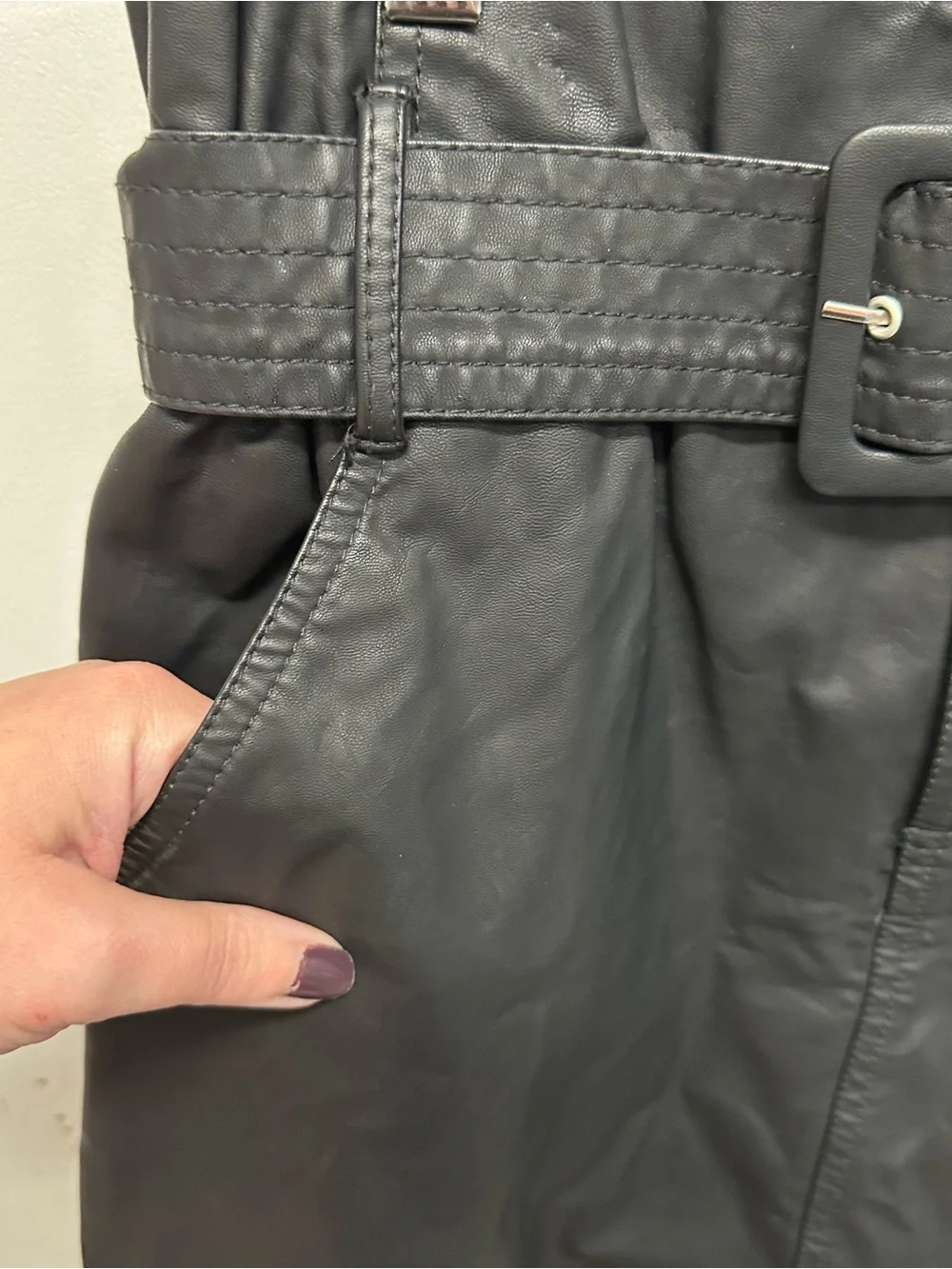 Blank NYC black faux leather mini skirt belted women’s size 29 New moto baddie